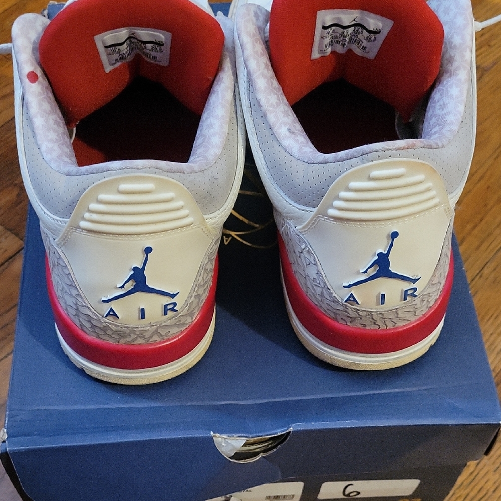 Nike Air Men's Athletic Shoes - White, Red, and Blue